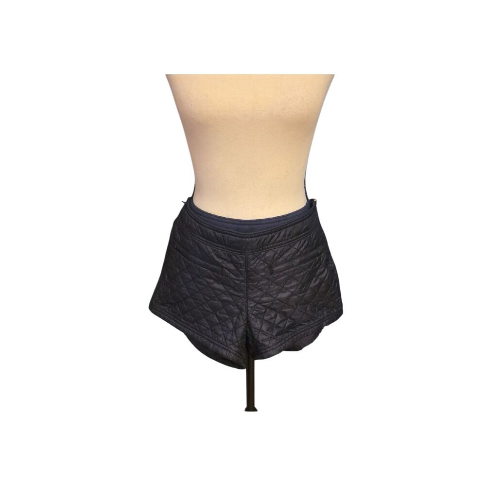 Athleta Quilted Puffer Toasty Buns Running Lounging Shorts Black 4 S